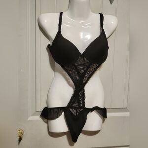Black Lace Bra with Sheer Floral Detailing